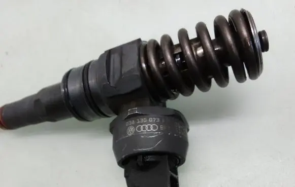 Ford Galaxy Fuel injector 038130073AM