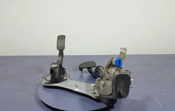 Suzuki Swace Accelerator throttle pedal 7811002211