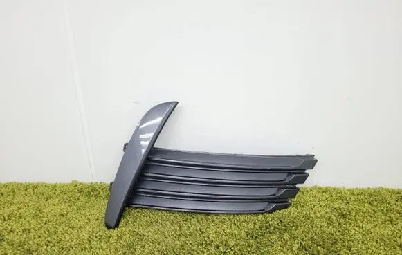Toyota Corolla E160 E170 Front bumper lower grill 81481-02650