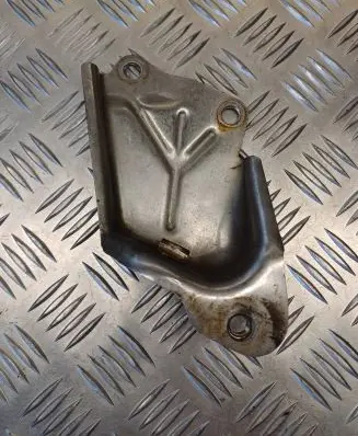 Audi A4 S4 B7 8E 8H Muffler mount bracket/holder 8E0253376M 14301