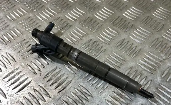 Volvo XC60 Fuel injector 31303238 0445116046