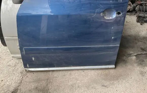 Audi A2 Front door