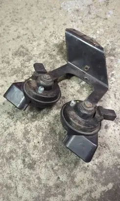 Audi A6 S6 C6 4F Horn signal 4F0951221