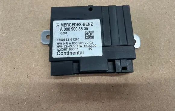 Mercedes-Benz C W205 Fuel injection pump control unit/module A0009003505 160066313129E A0009017202