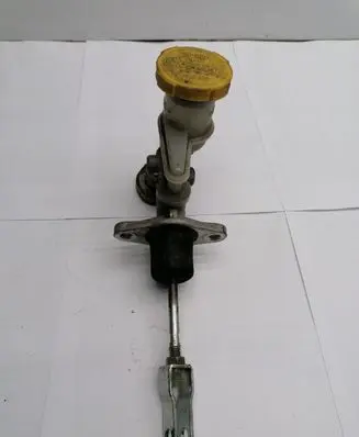 Subaru Impreza II Clutch master cylinder