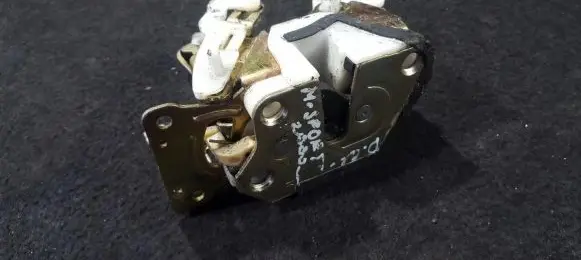 Mitsubishi Montero Rear door lock