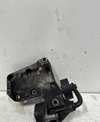 BMW 3 E46 A/C compressor mount bracket 7786194