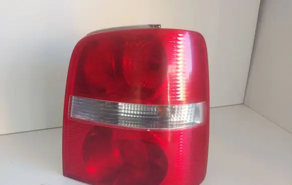 Volkswagen Touran I Rear/tail lights 1T0945258A