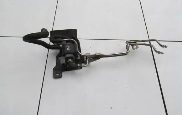 Ford Focus Vacuum valve 