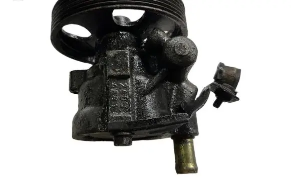 Mitsubishi Space Star Power steering pump 8200071050