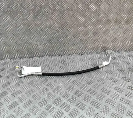 Volvo XC40 Air conditioning (A/C) pipe/hose 32226966