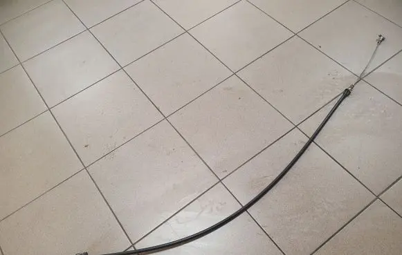Handbrake/parking brake wiring cable