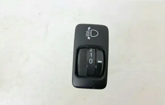 Toyota Avensis Verso Headlight level height control switch