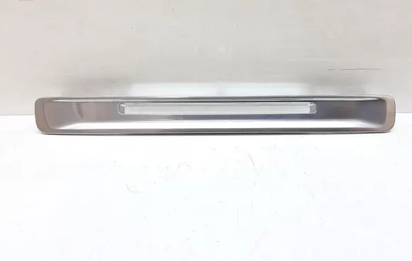Volvo XC60 Radio/GPS head unit trim 30755359