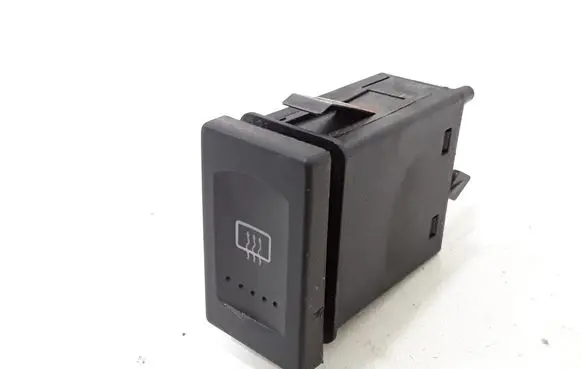 Volkswagen PASSAT B5.5 Windscreen/window heater switch 3B0959621C