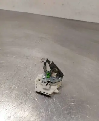 Loading door lock