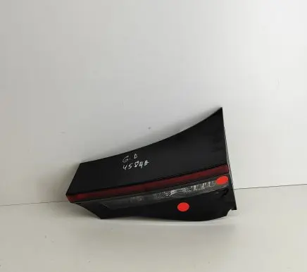 Toyota Yaris Cross Tailgate rear/tail lights 815800DB60