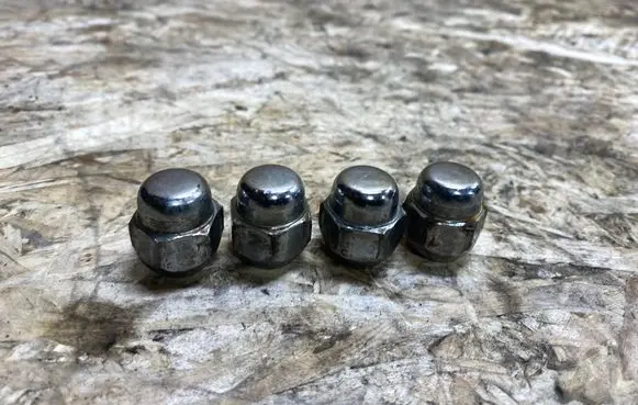 Nissan 350Z Nuts/bolts 