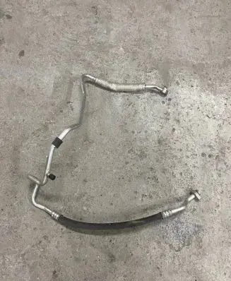 Audi Q3 8U Air conditioning (A/C) pipe/hose 8U0820743C 5646813