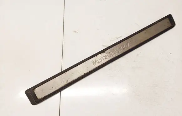 Mercedes-Benz E W211 Other interior part A2116805635