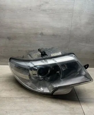 Skoda Superb B6 (3T) Headlight/headlamp 3T1941016D 24704706000035 1EL24704706