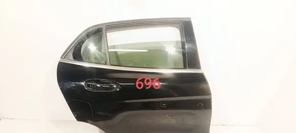 Mercedes-Benz GLA W156 X156 Rear door 