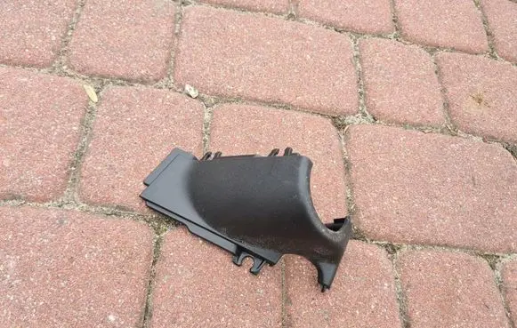 Opel Meriva B Steering wheel trim 13305887