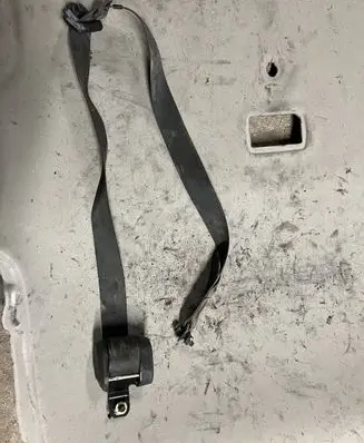 Opel Frontera B Front seatbelt 97188292 12R044898 047102