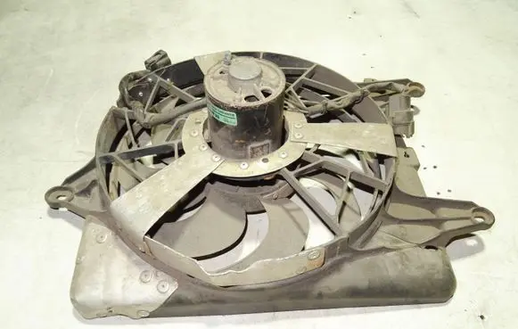 Hyundai Lantra II Electric radiator cooling fan 8692121