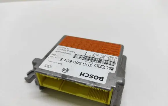 Volkswagen Touareg I Airbag control unit/module 3D0909601E 0285001733