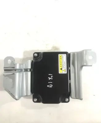 Chrysler Pacifica Voltage converter/converter module 56029814AA 16Z31255300G3