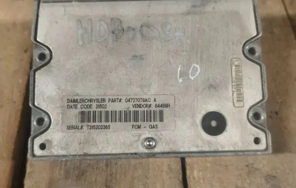 Chrysler Voyager Engine control unit/module 04727079AC 64469H T315202365