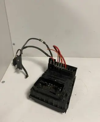 Volkswagen Golf VI Fuse module 1K0937125B 017183072