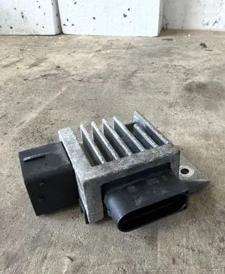 Nissan NV400 Glow plug pre-heat relay 271203982R 01794215 22312