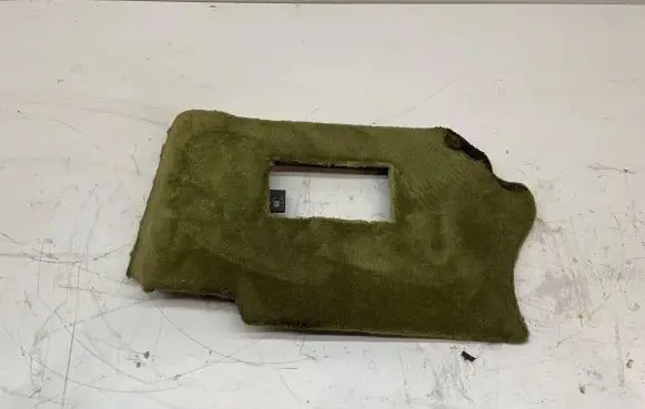 Foot area side trim
