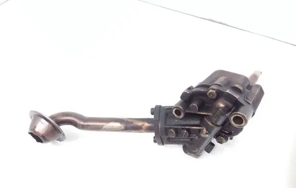 Audi A4 S4 B5 8D Oil pump 028115153A
