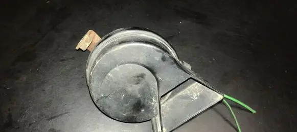 Volvo S40, V40 Horn signal e1000233