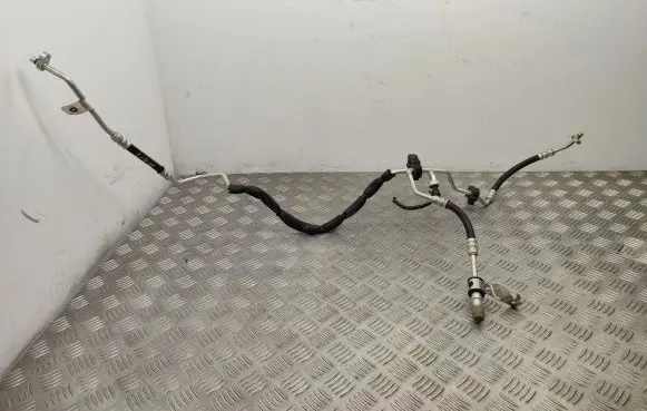 Air conditioning (A/C) pipe/hose