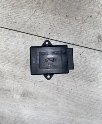 Ford Mondeo Mk III Light module LCM 3S7T17D539AC D3L0A