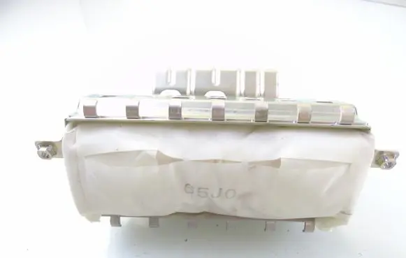 Suzuki Grand Vitara II Passenger airbag 7391065J00D