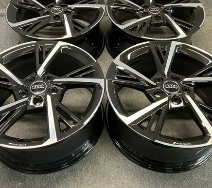 Audi A3 8Y R18 alloy rim 8Y0601025G