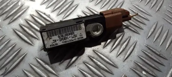 Ford Mondeo Mk III Airbag deployment crash/impact sensor 1s7t14b342ac 1s7t-14b342-ac