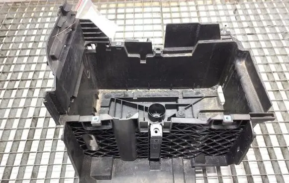 Renault Trafic III (X82) Battery bracket 244465684R