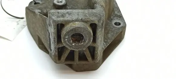 Mercedes-Benz ML W163 Engine mounting bracket A6282230304