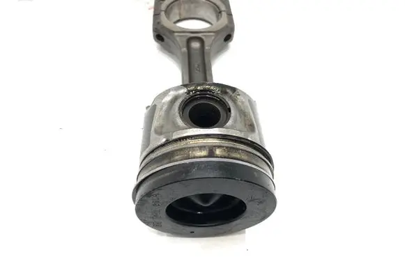 Opel Antara Piston with connecting rod 781611208