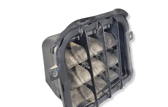 Audi A4 S4 B8 8K Quarter panel pressure vent 8K0819161A