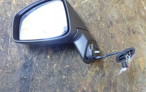 Renault Scenic III - Grand scenic III Front door electric wing mirror 