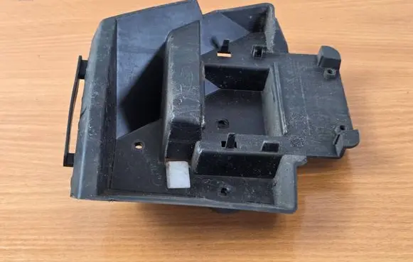 Ford Focus Rear bumper mounting bracket JX7B17D980C