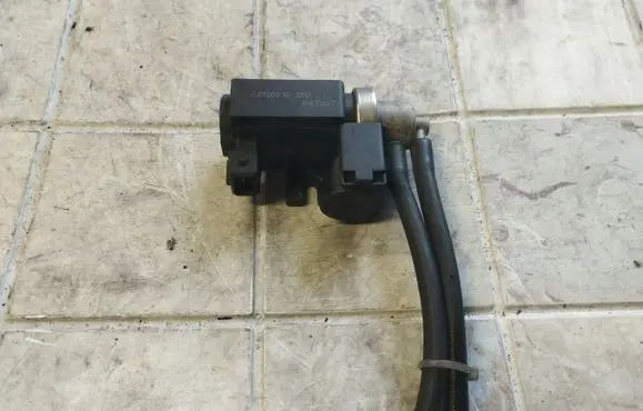 Hyundai Santa Fe Turbo solenoid valve 72190316
