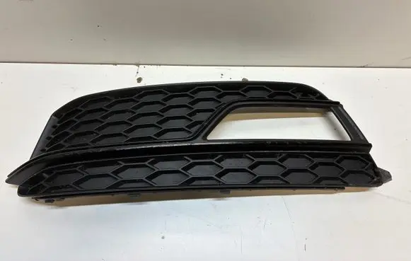 Audi A5 8T 8F Front bumper lower grill 8T0807681K